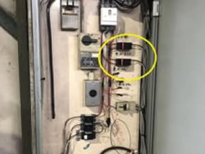 カバー付ナイフスイッチ 電気工事 施工事例 ヒューズ.COM
